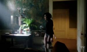 Aubrey Plaza Back Plot. Can Anyone Find Or Create A Better Quality And Lightened Version?